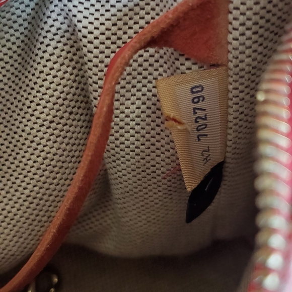 Red Dooney and Bourke bucket handbag - Picture 10 of 10